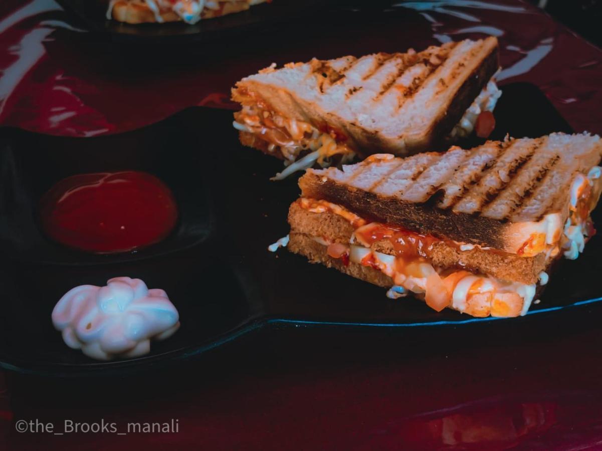 The Brooks, Manali Bed & Breakfast Екстериор снимка